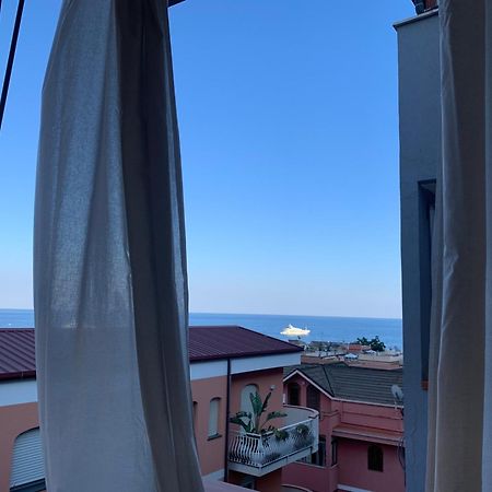 Residence La Fenice Ff Giardini Naxos Exterior foto
