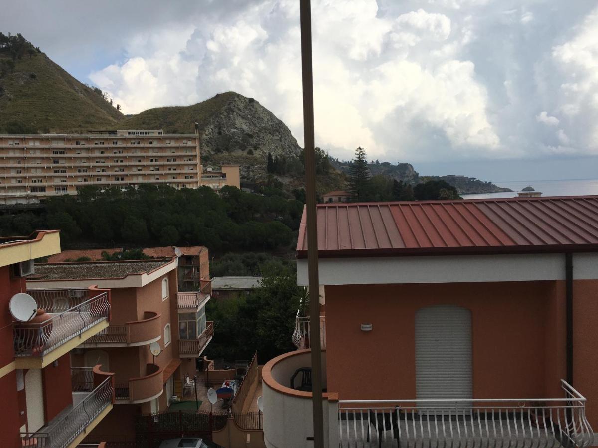 Residence La Fenice Ff Giardini Naxos Exterior foto