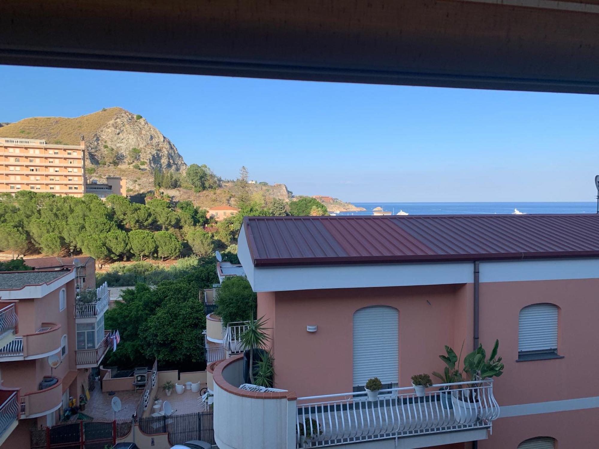 Residence La Fenice Ff Giardini Naxos Exterior foto