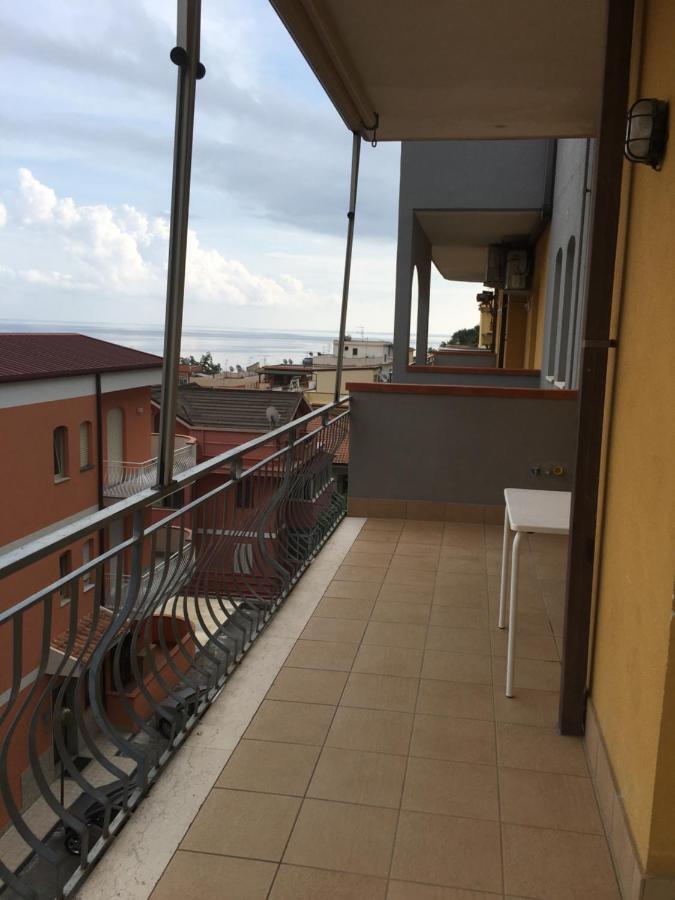 Residence La Fenice Ff Giardini Naxos Exterior foto